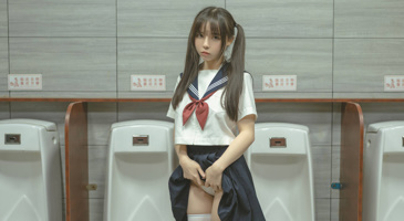 [중화] 세일러복 입고 화장실에서 (2)