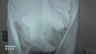노모-FC2PPV-2765224 흰 피부와 통통한 가슴을 가진 날씬한 여성이 다양한 포즈로 놀림을 받습니다. (일본AV 무수정,노모,프리미엄 AV)