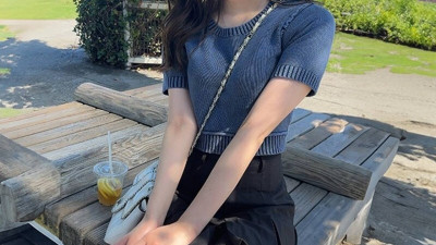 [노모] FC2-PPV-4717599 You'll die in an instant! She's a manly and straightforward type, but when it comes to mating, she turns into a super cute female - a gap moe! ** College student, 20 years old ⇒ Lovey-dovey creampie sex &q (일본AV 무수정,노모,프리미엄 AV)